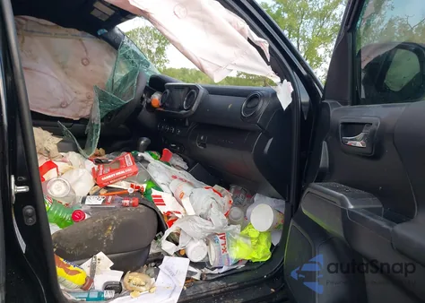 2017 Toyota Tacoma Trd Sport z USA, uszkodzony, nr VIN 3TMCZ5AN7HM091710